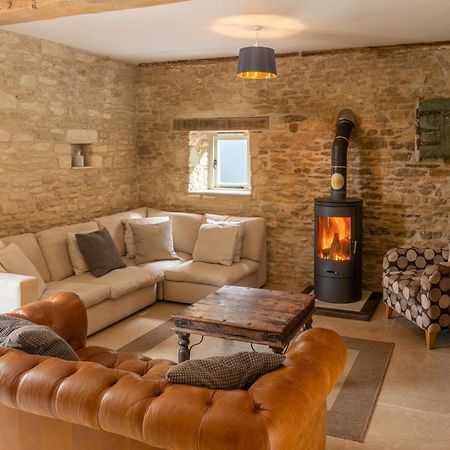 Middle Barn Villa Dyrham Exterior photo